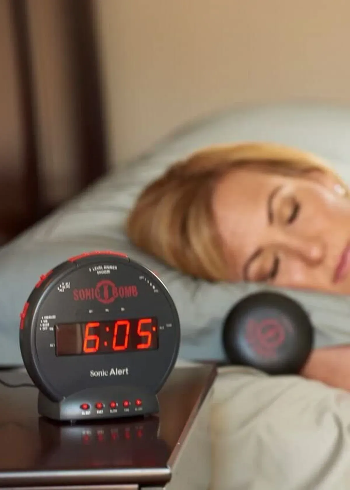 loudest-alarm-clock-revwest