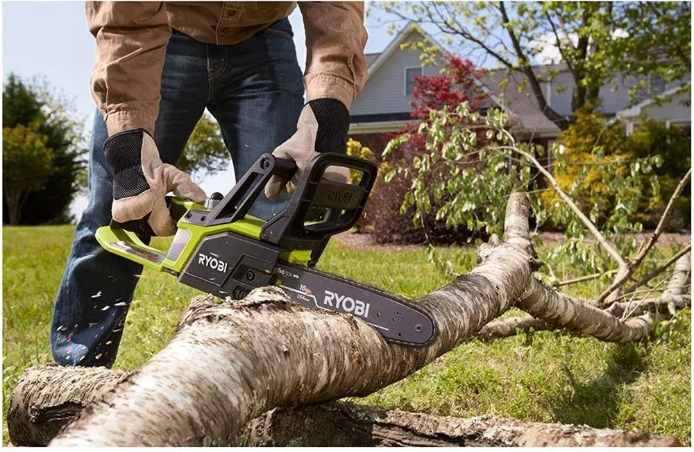 Ryobi P547 10 in. ONE+ 18-Volt Lithium+ Cordless Chainsaw Kit
