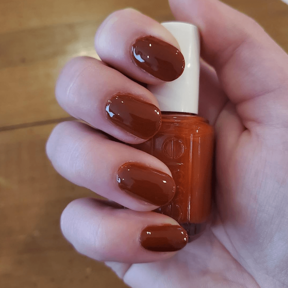 burnt orange nails