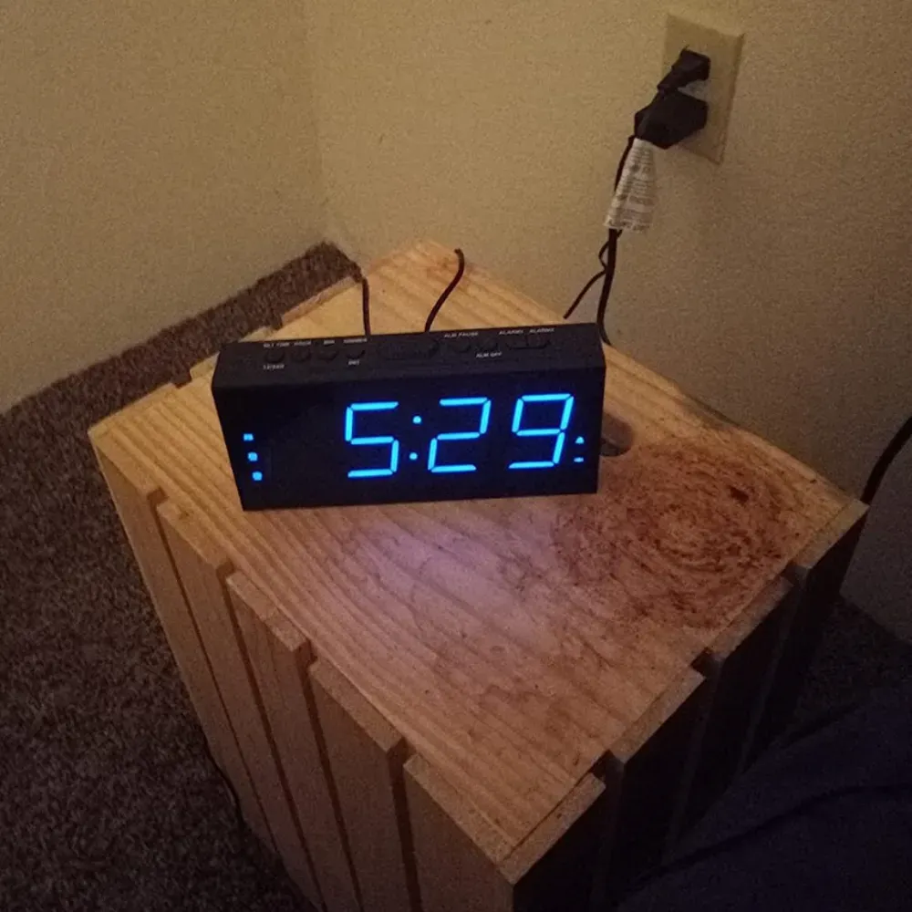 Vibrating alarm clock