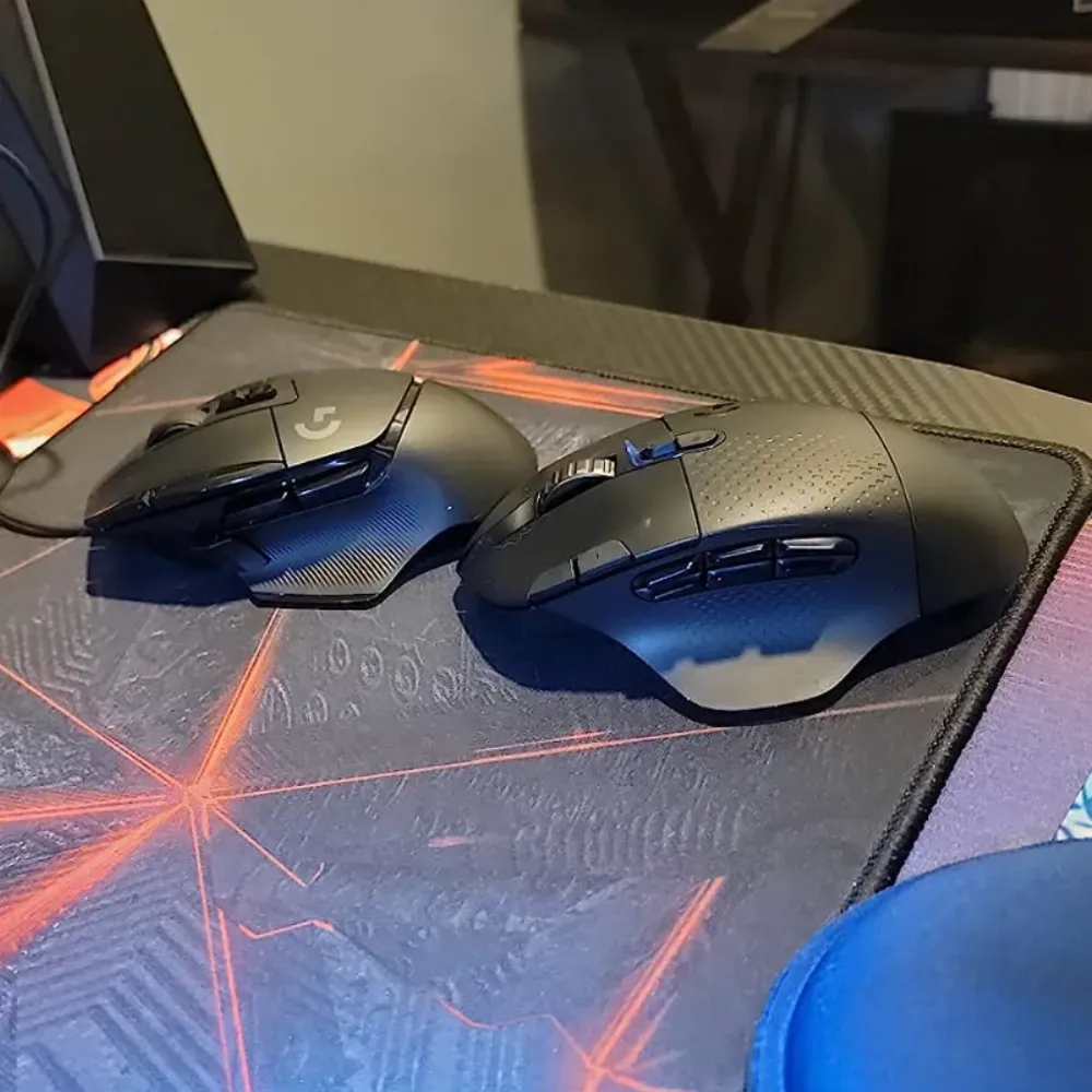ergonomic gaming mouse