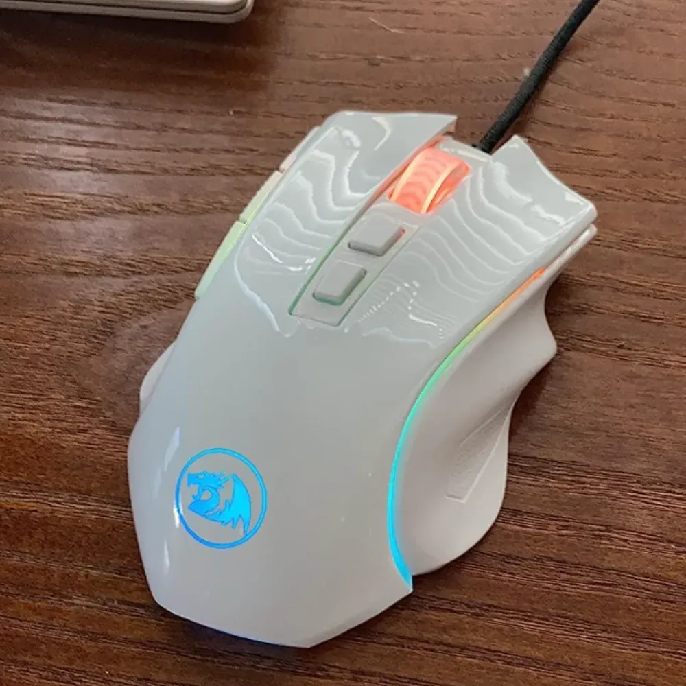 ergonomic gaming mouse