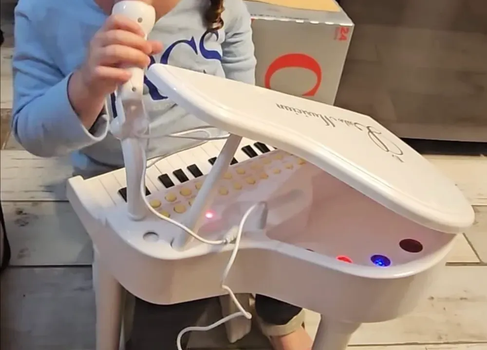 toddler piano