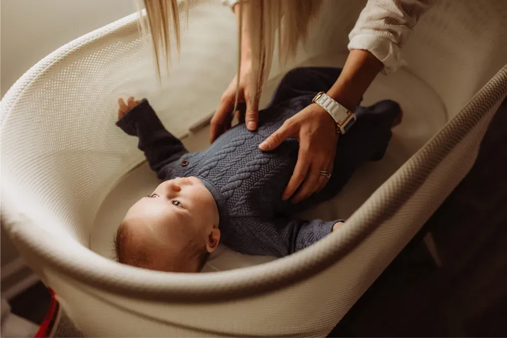 can baby sleep in stroller bassinet at night