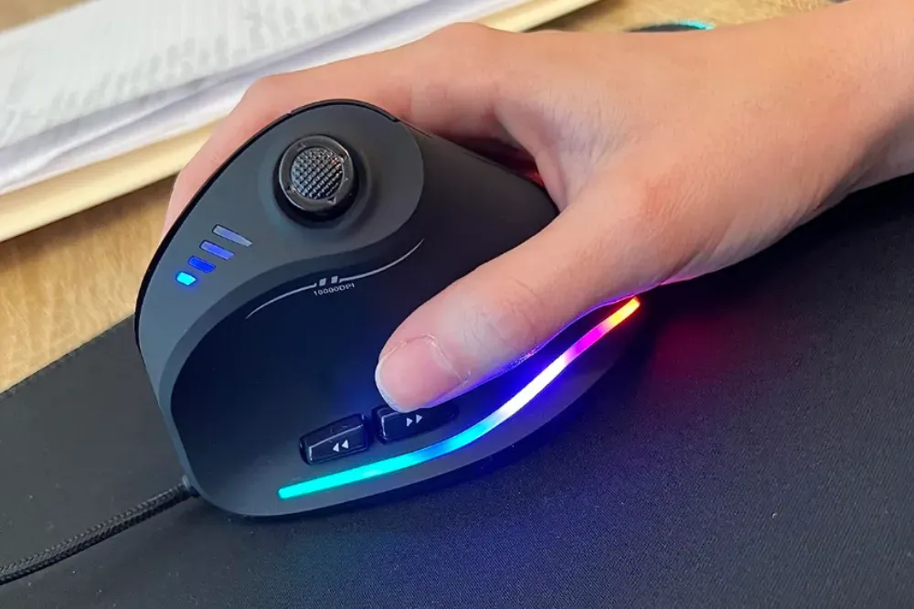 Is an ergonomic mouse good for gaming