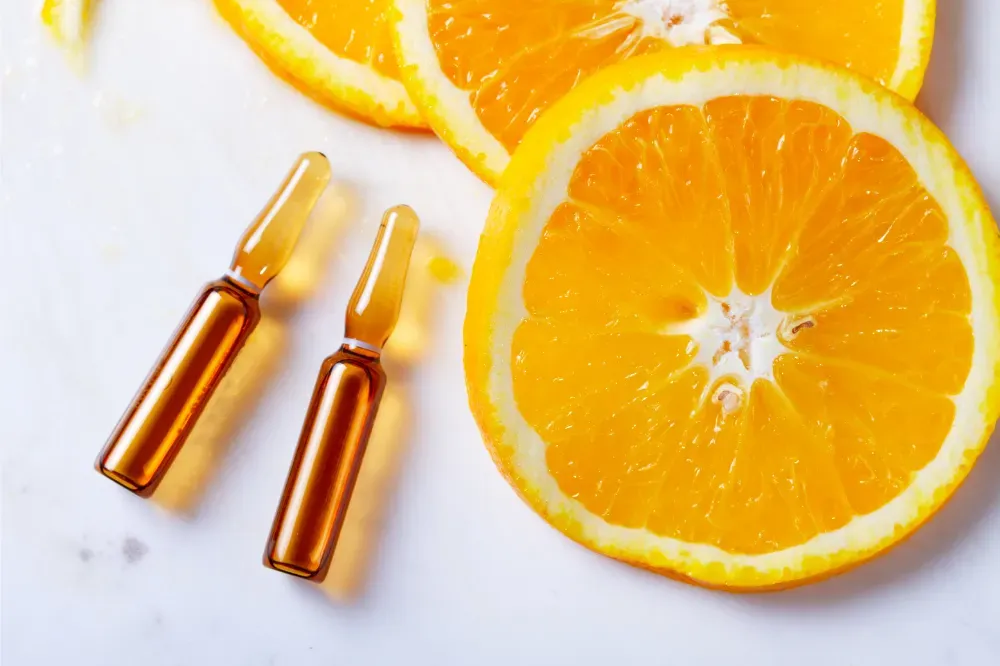 Which is better vitamin C serum or peptide serum