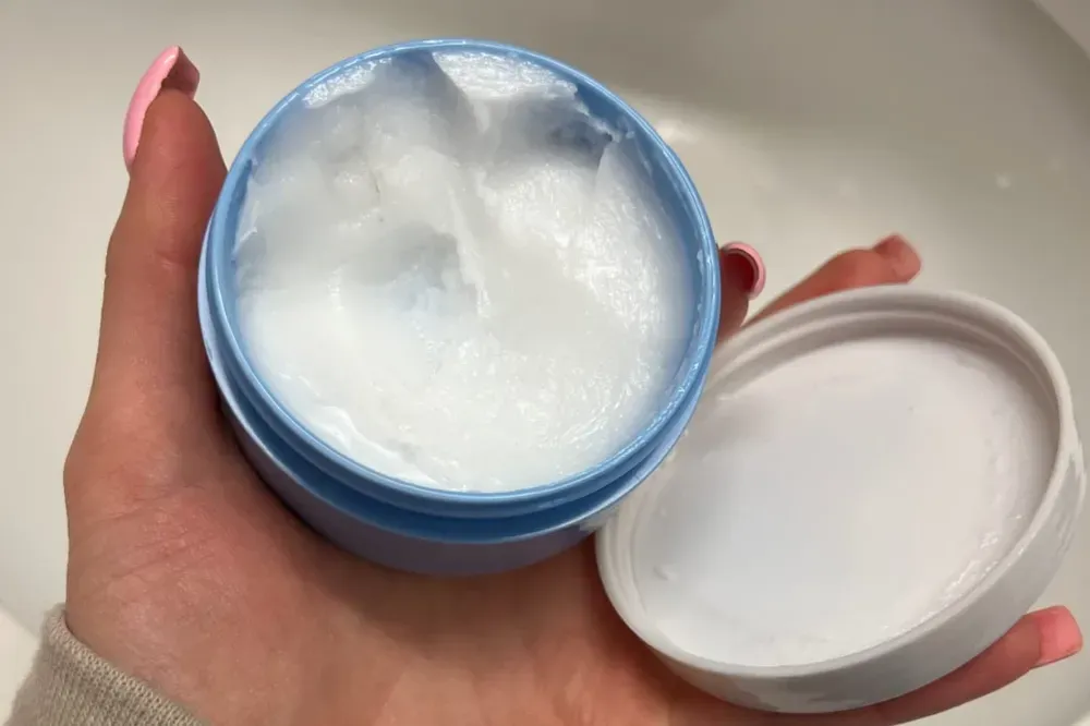 what does a cleansing balm do